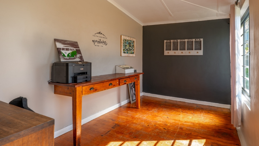 5 Bedroom Property for Sale in Bredasdorp Western Cape